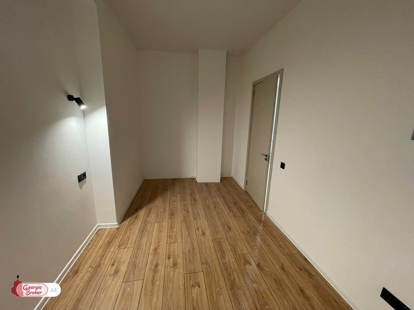 nearly repaired 3-room apartment for sale